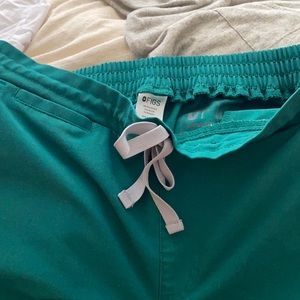 COPY - COPY - Figs scrubs size small